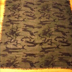 Brand New Wilfred Camo Fine Wool Scarf